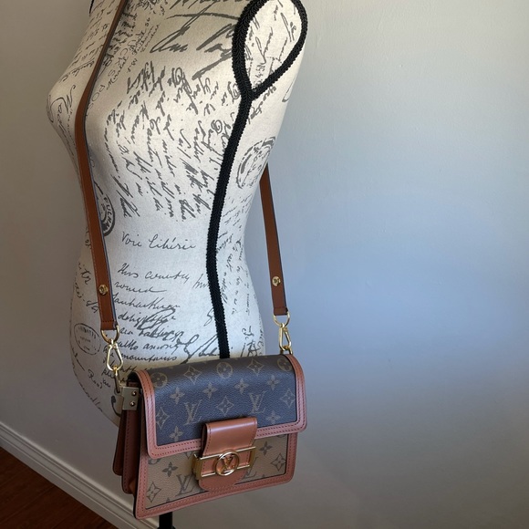 Louis Vuitton Monogram Dauphine Mini - Picture 3 of 14